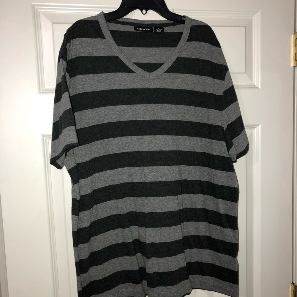 Men’s Claiborne t shirt